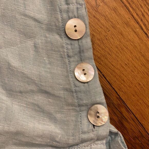 St tropes side buttons linen shirt L - Picture 9 of 9